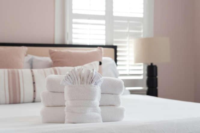 The Quarters On Spring Hotell Charleston Exteriör bild