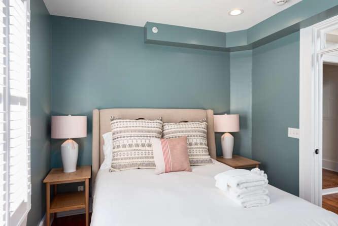 The Quarters On Spring Hotell Charleston Exteriör bild